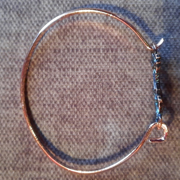 Horse Stallion Brass Hook Bangle Bracelet - Picture 3 of 7